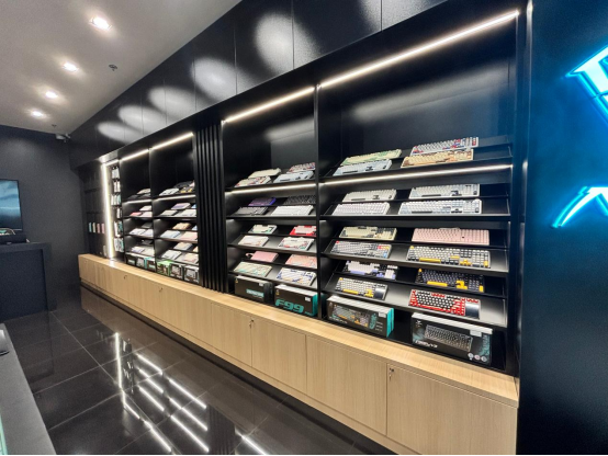 AULA Experience Center Thailand Is Officially Open – Explore Premium Gaming Gear & Mechanical Keyboards(图4) AULA Experience Center Thailand Is Officially Open – Explore Premium Gaming Gear & Mechanical Keyboards(图4)