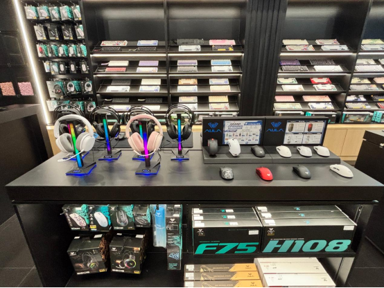 AULA Experience Center Thailand Is Officially Open – Explore Premium Gaming Gear & Mechanical Keyboards(图9) AULA Experience Center Thailand Is Officially Open – Explore Premium Gaming Gear & Mechanical Keyboards(图9)