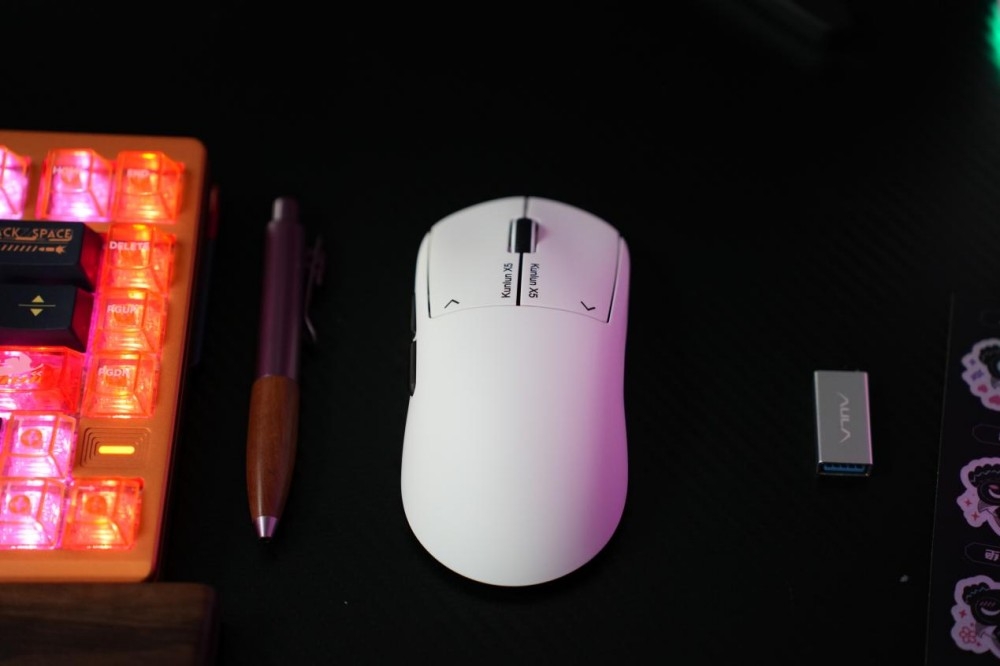 KUNLUN X5: The Wireless Gaming Mouse That Completes Your Gaming Setup(图2)