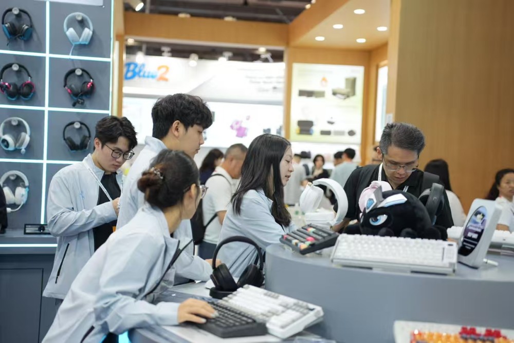 AULA Wins Best Booth Design Award 2026!(图7)